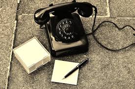 старый чётный телефон